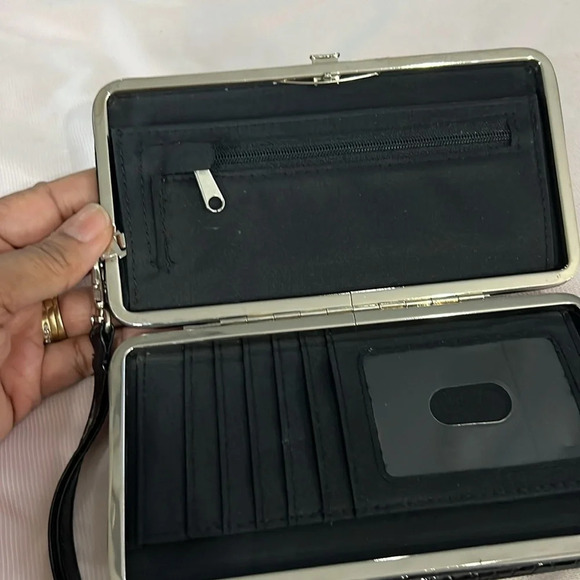 Black Crocodile wristlet - Picture 5 of 5